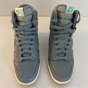 Nike Women’s Dunk Sky High